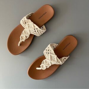 Maurices SuperCush Raegan Crochet Boho Festival Flip Flop 7 Coachella Ivory